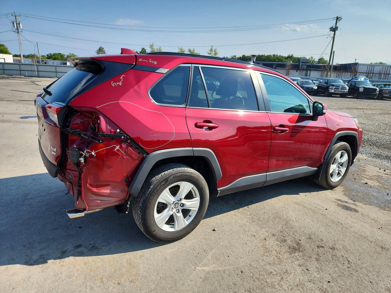 2021 TOYOTA RAV4 XLE — снимка 3