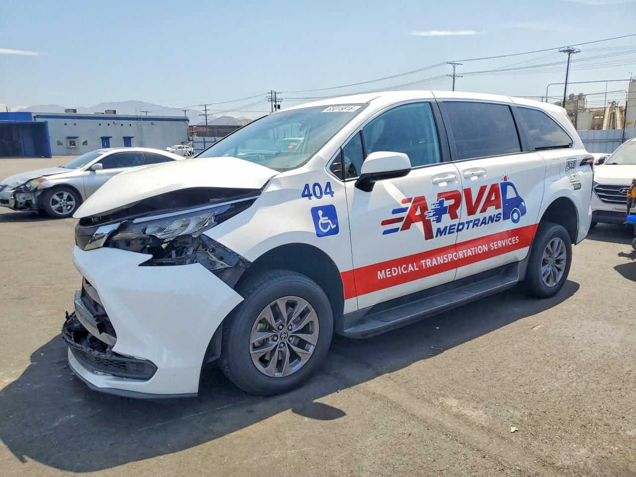 2023 TOYOTA SIENNA LE
