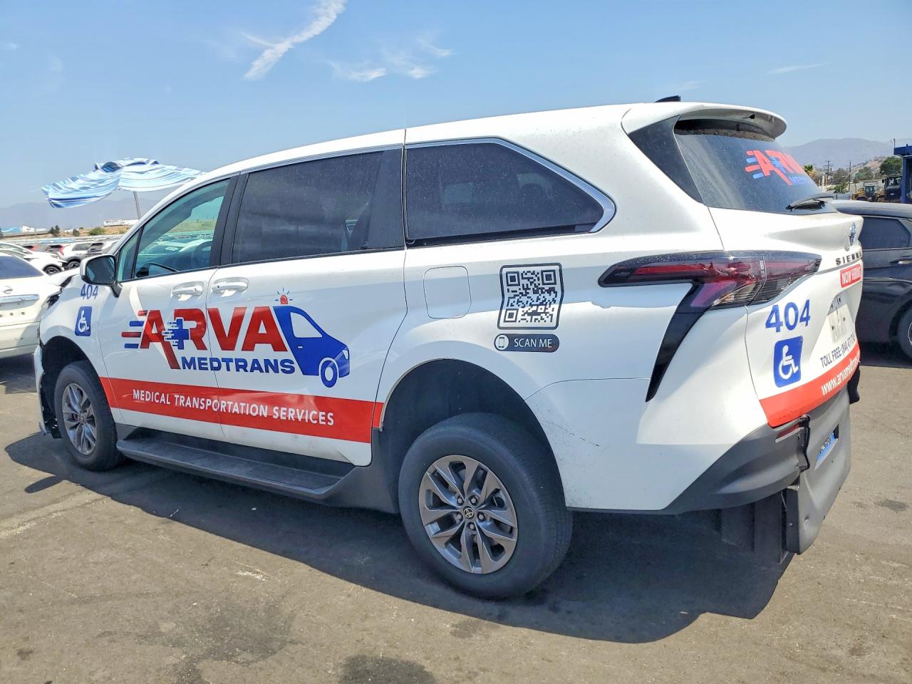 2023 TOYOTA SIENNA LE — снимка 2