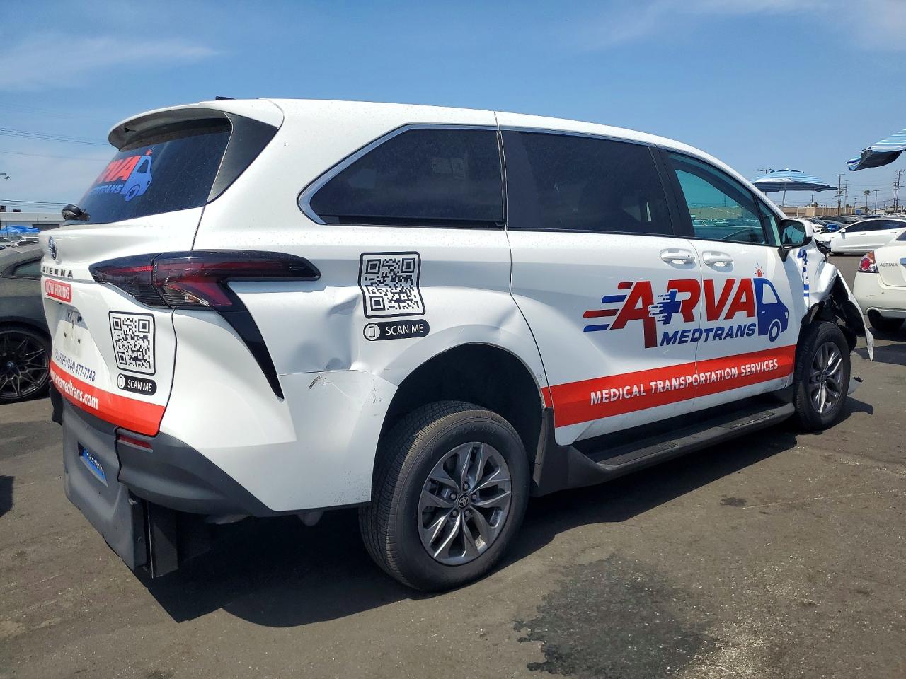 2023 TOYOTA SIENNA LE — снимка 3