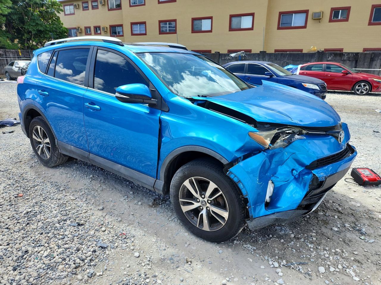 2016 TOYOTA RAV4 XLE — снимка 4