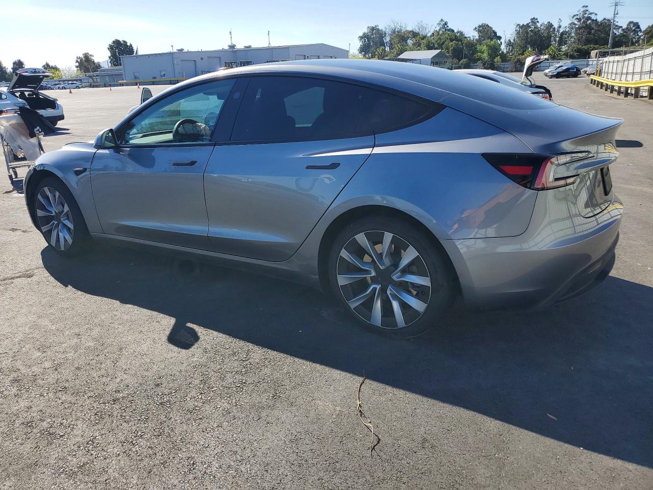 2024 TESLA MODEL 3 — снимка 2
