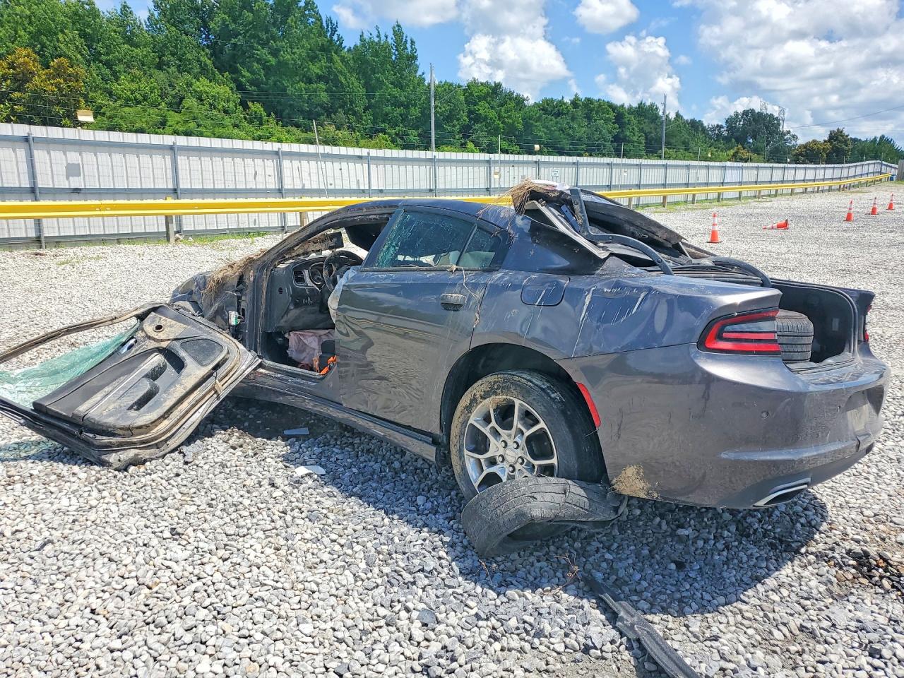 2015 DODGE CHARGER SE — снимка 2