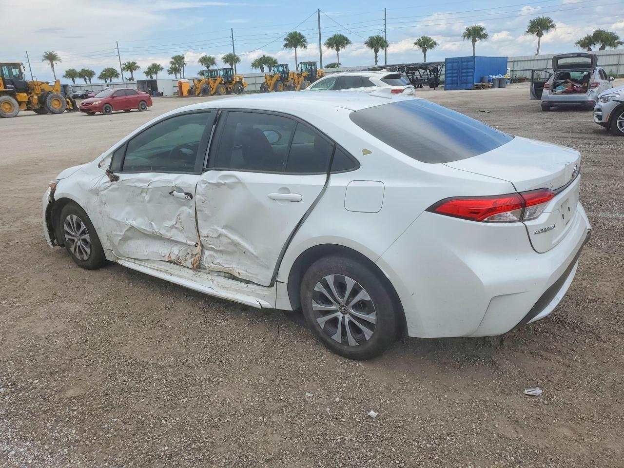 2022 TOYOTA COROLLA LE — снимка 2
