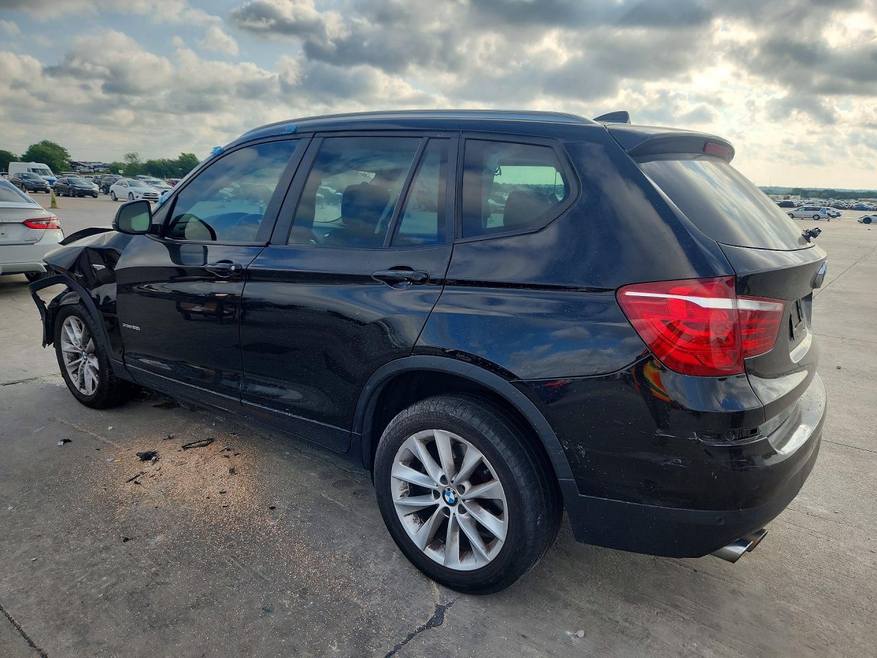 2017 BMW X3 XDRIVE28I — снимка 2