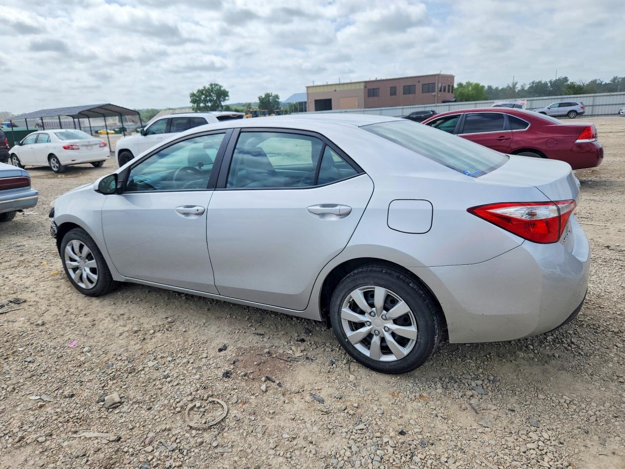 2016 TOYOTA COROLLA LE — снимка 2