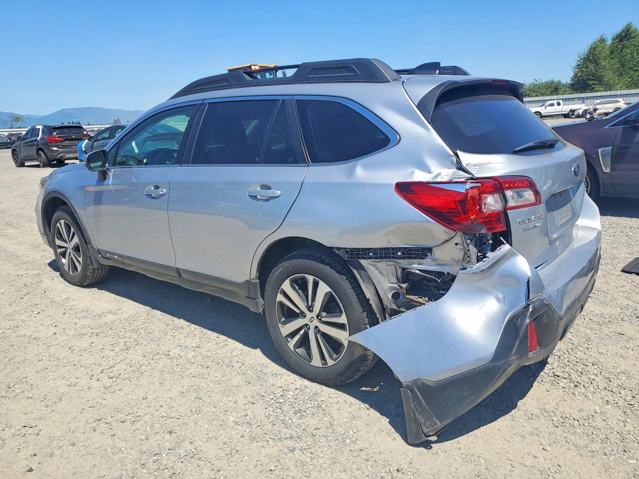 2019 SUBARU OUTBACK 3.6R LIMITED — снимка 2