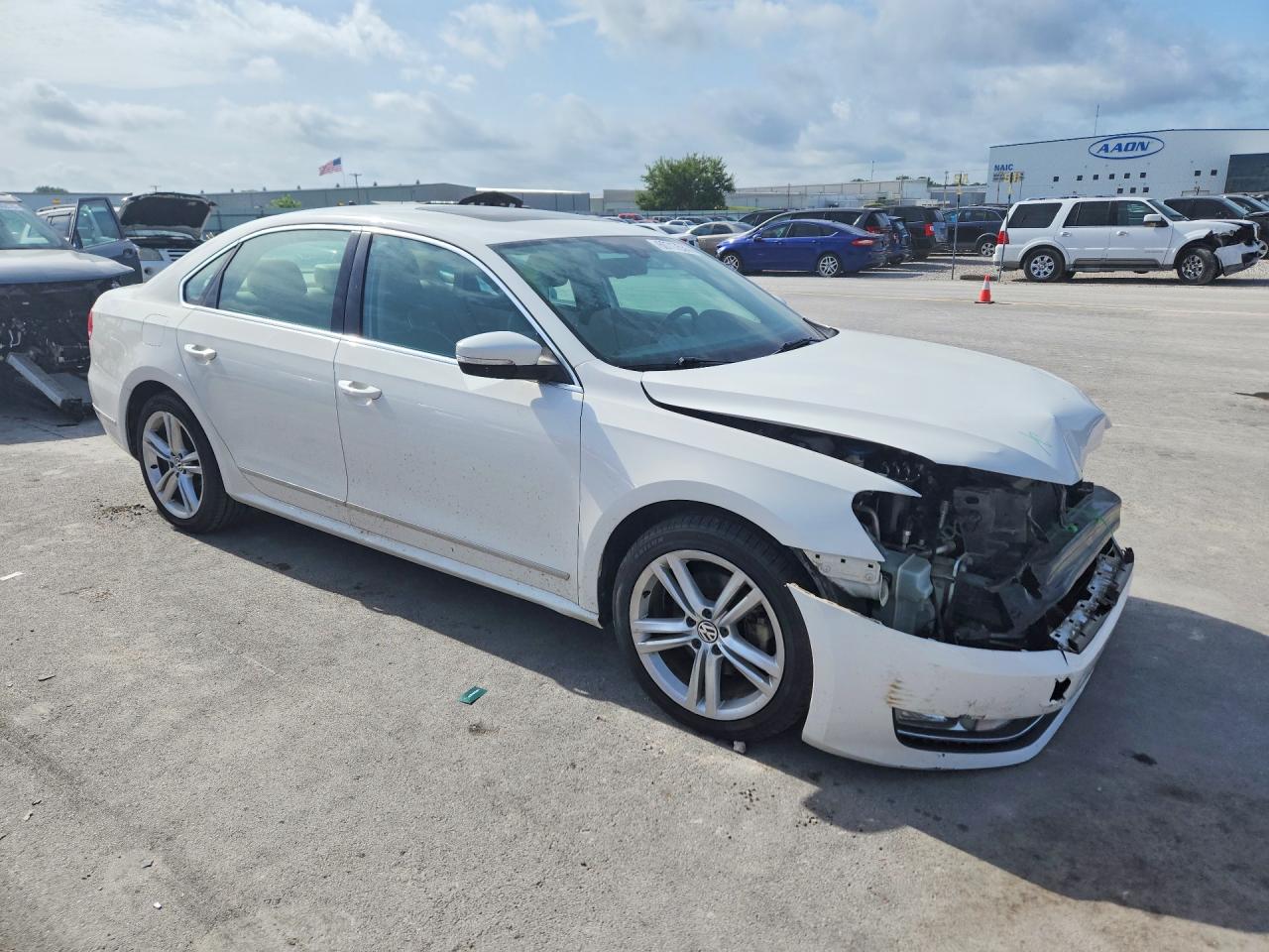 2015 VOLKSWAGEN PASSAT SEL — снимка 4
