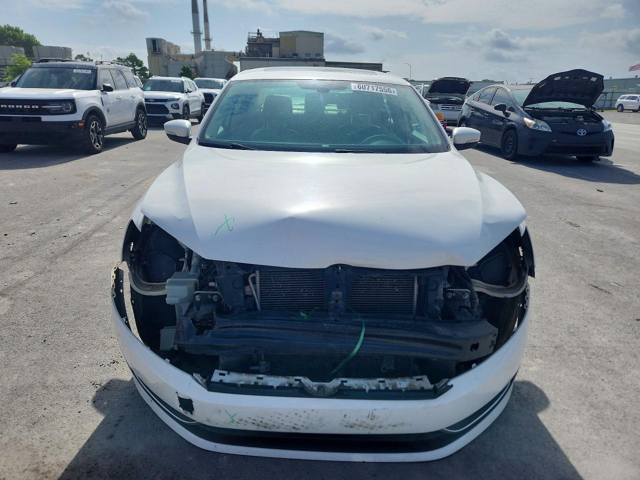 2015 VOLKSWAGEN PASSAT SEL — снимка 5