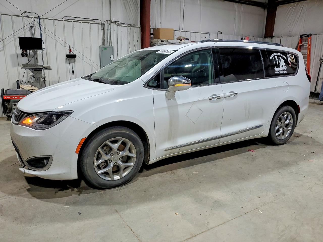 2018 CHRYSLER PACIFICA LIMITED