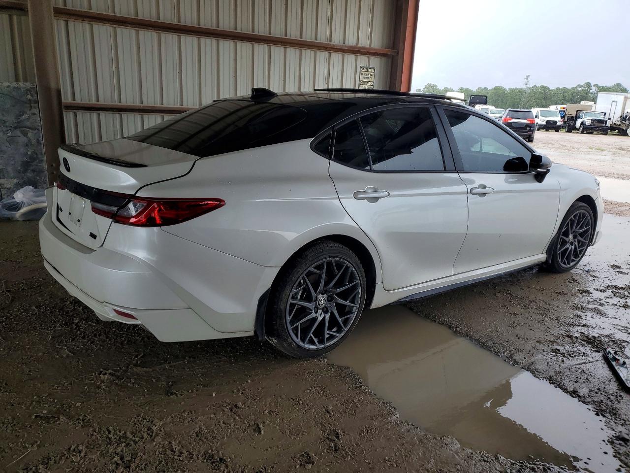 2025 TOYOTA CAMRY XSE — снимка 3
