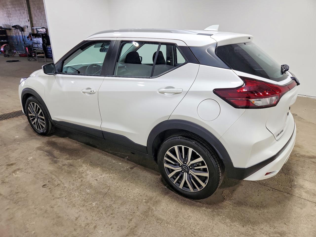 2024 NISSAN KICKS SV — снимка 2