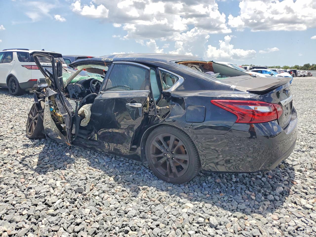 2017 NISSAN ALTIMA 2.5 SR — снимка 2