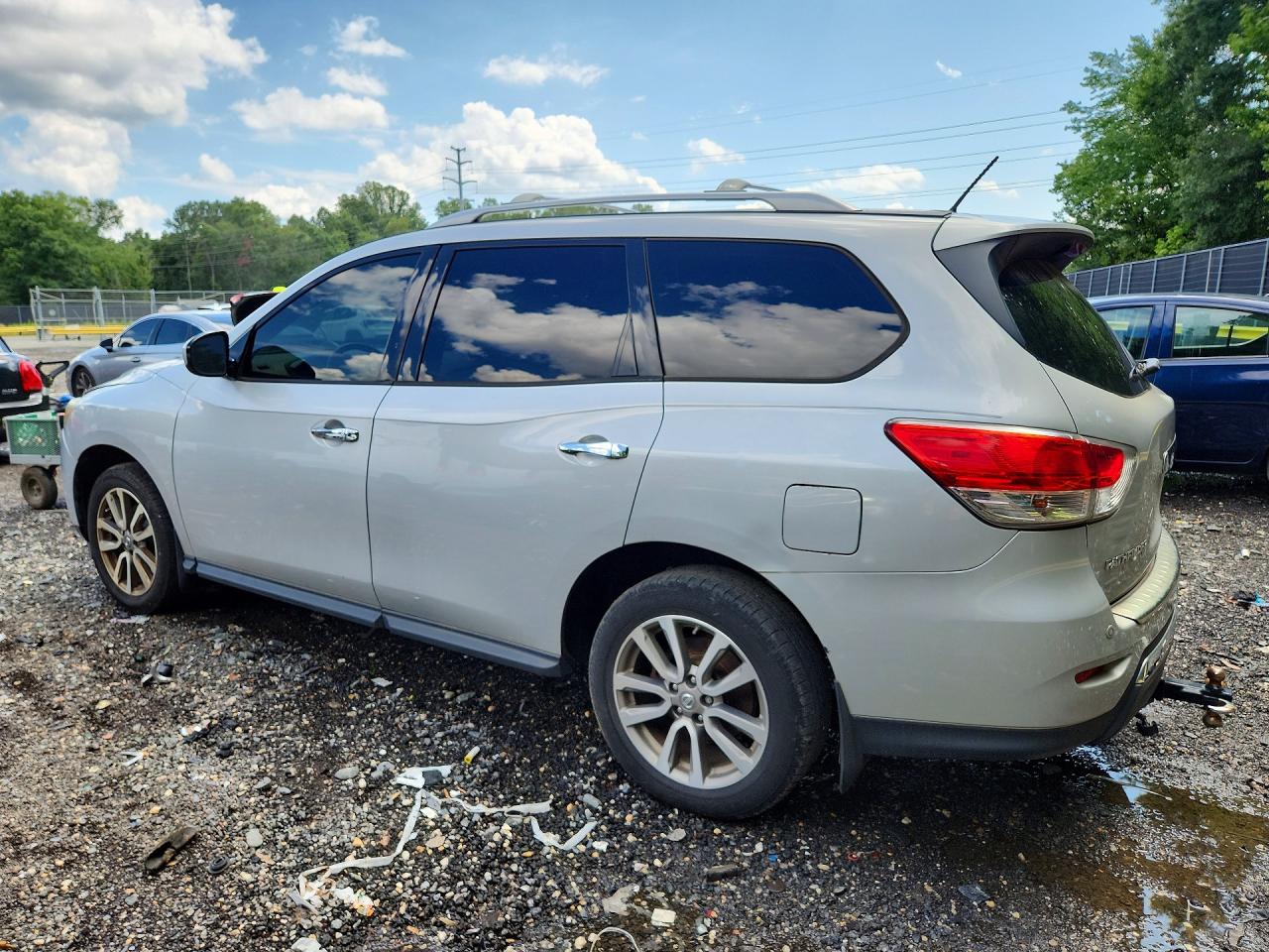 2015 NISSAN PATHFINDER SV — снимка 2