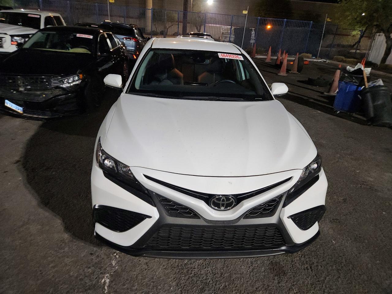 2024 TOYOTA CAMRY SE — снимка 5