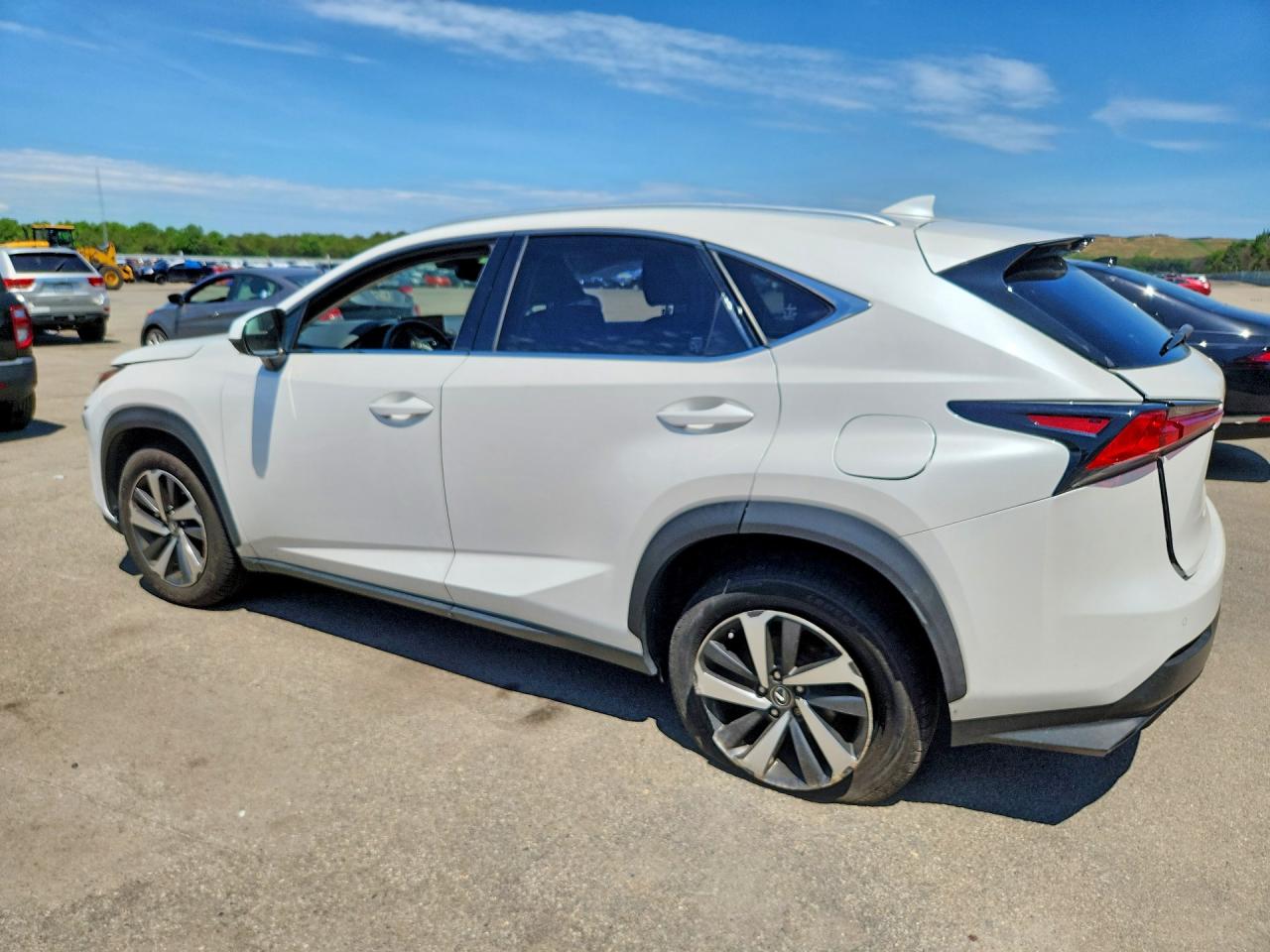 2019 LEXUS NX 300 BASE — снимка 2