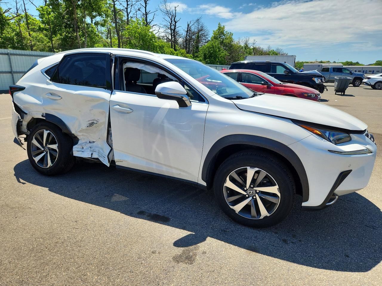 2019 LEXUS NX 300 BASE — снимка 4