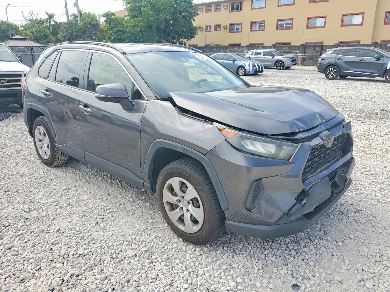 2019 TOYOTA RAV4 LE — снимка 4