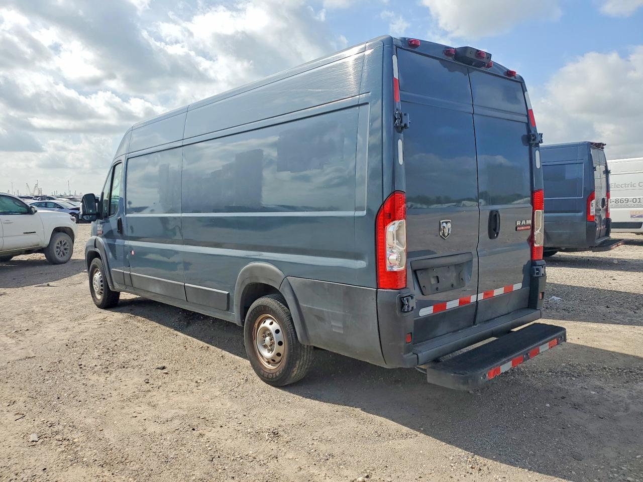 2021 RAM PROMASTER 3500 — снимка 2