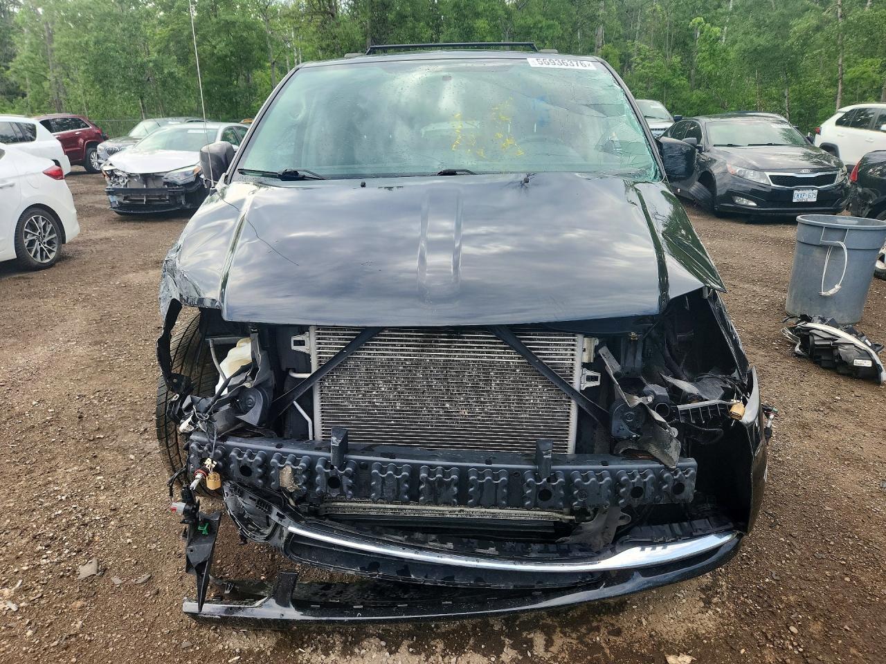 2016 CHRYSLER TOWN & COUNTRY TOURING L — снимка 4