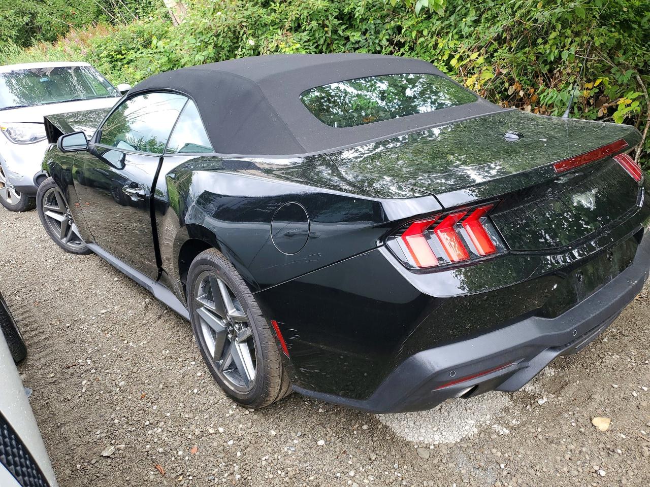 2026 FORD MUSTANG — снимка 2