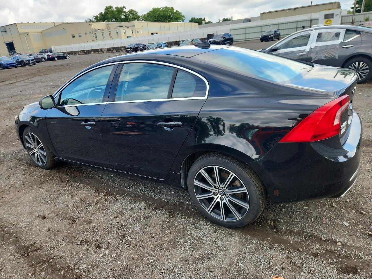 2018 VOLVO S60 PLATINUM — снимка 2