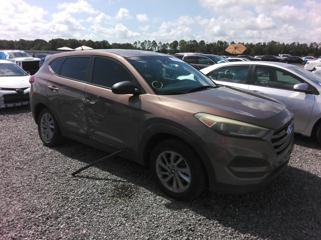 2016 HYUNDAI TUCSON SE FWD SE