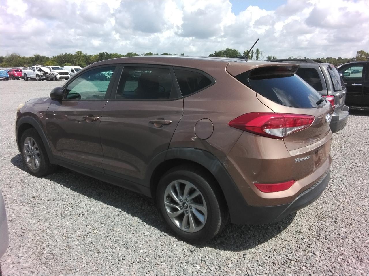 2016 HYUNDAI TUCSON SE FWD SE — снимка 3
