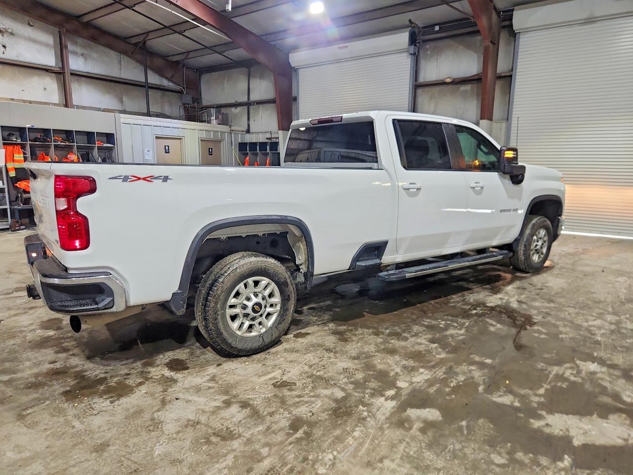 2025 CHEVROLET SILVERADO K2500 HEAVY DUTY LT — снимка 3