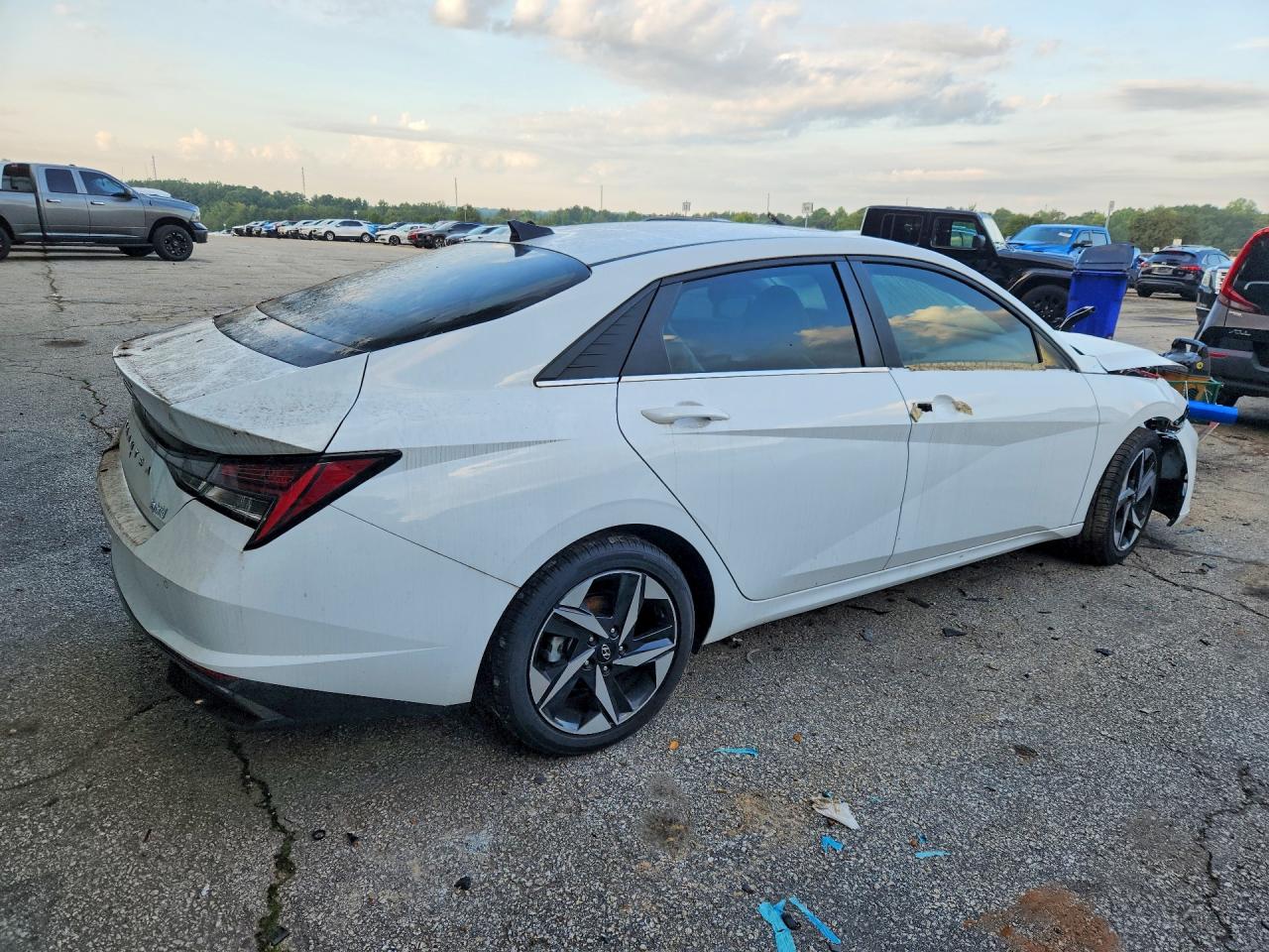 2022 HYUNDAI ELANTRA LIMITED — снимка 3