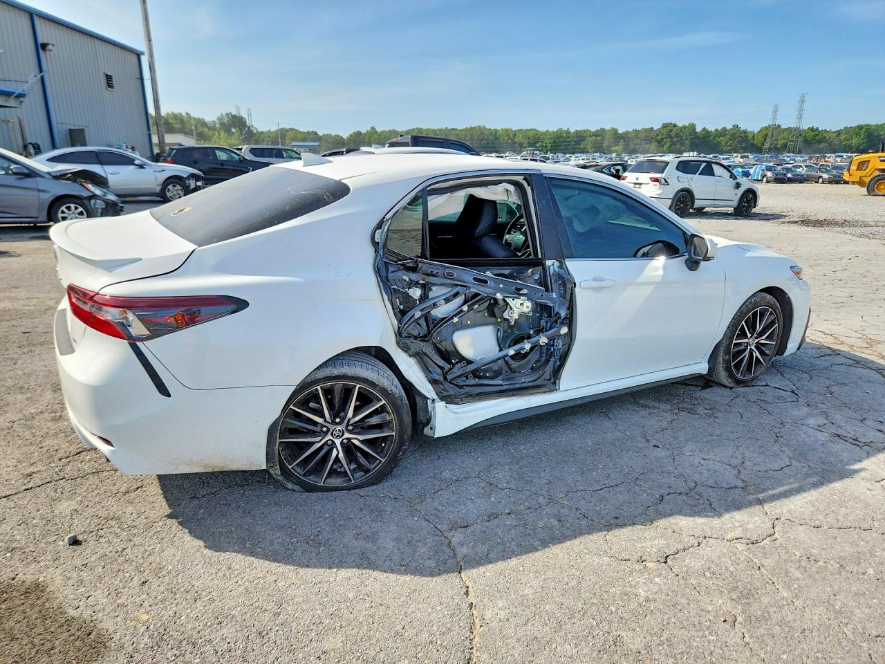 2023 TOYOTA CAMRY SE — снимка 3