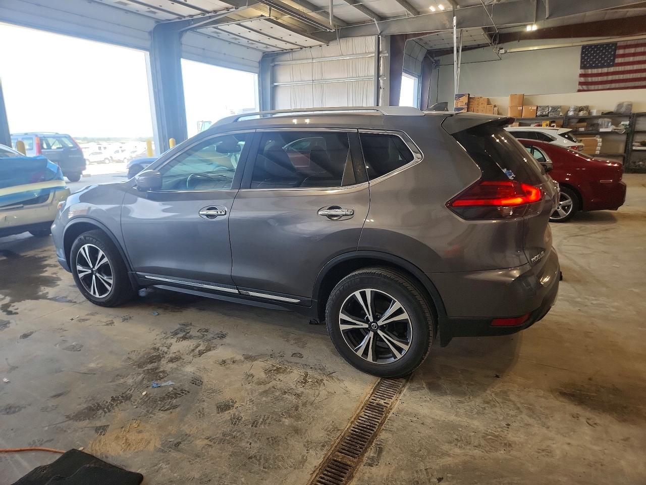 2017 NISSAN ROGUE SL — снимка 2
