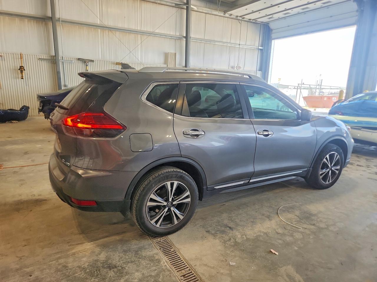 2017 NISSAN ROGUE SL — снимка 3