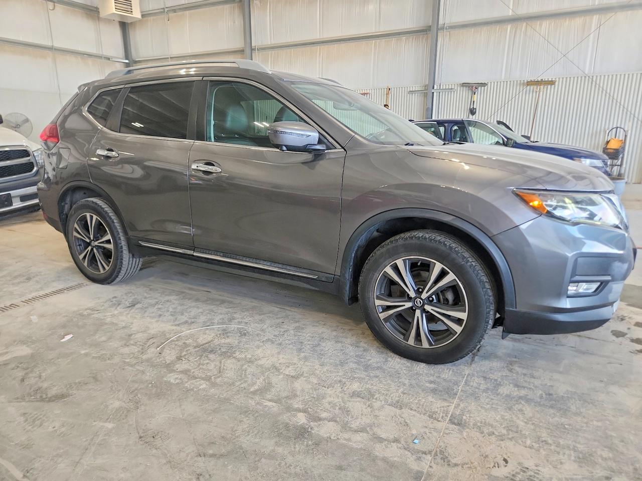 2017 NISSAN ROGUE SL — снимка 4