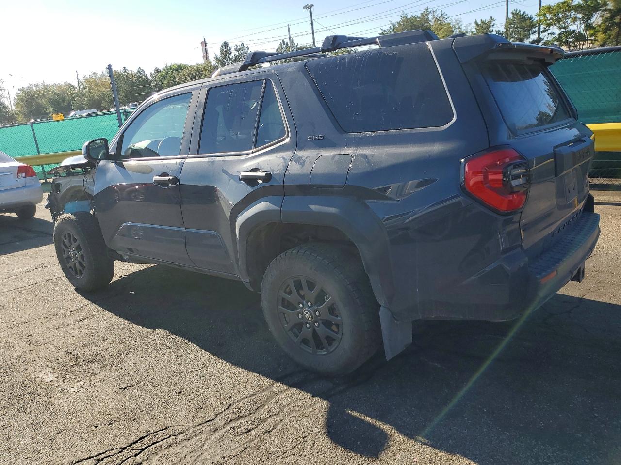 2025 TOYOTA 4RUNNER SR5 — снимка 2