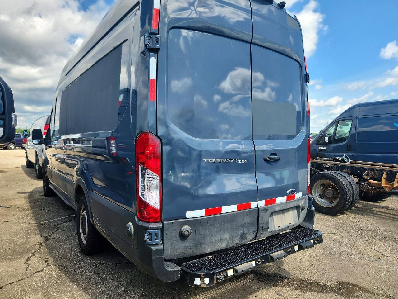 2020 FORD TRANSIT T-250 — снимка 2