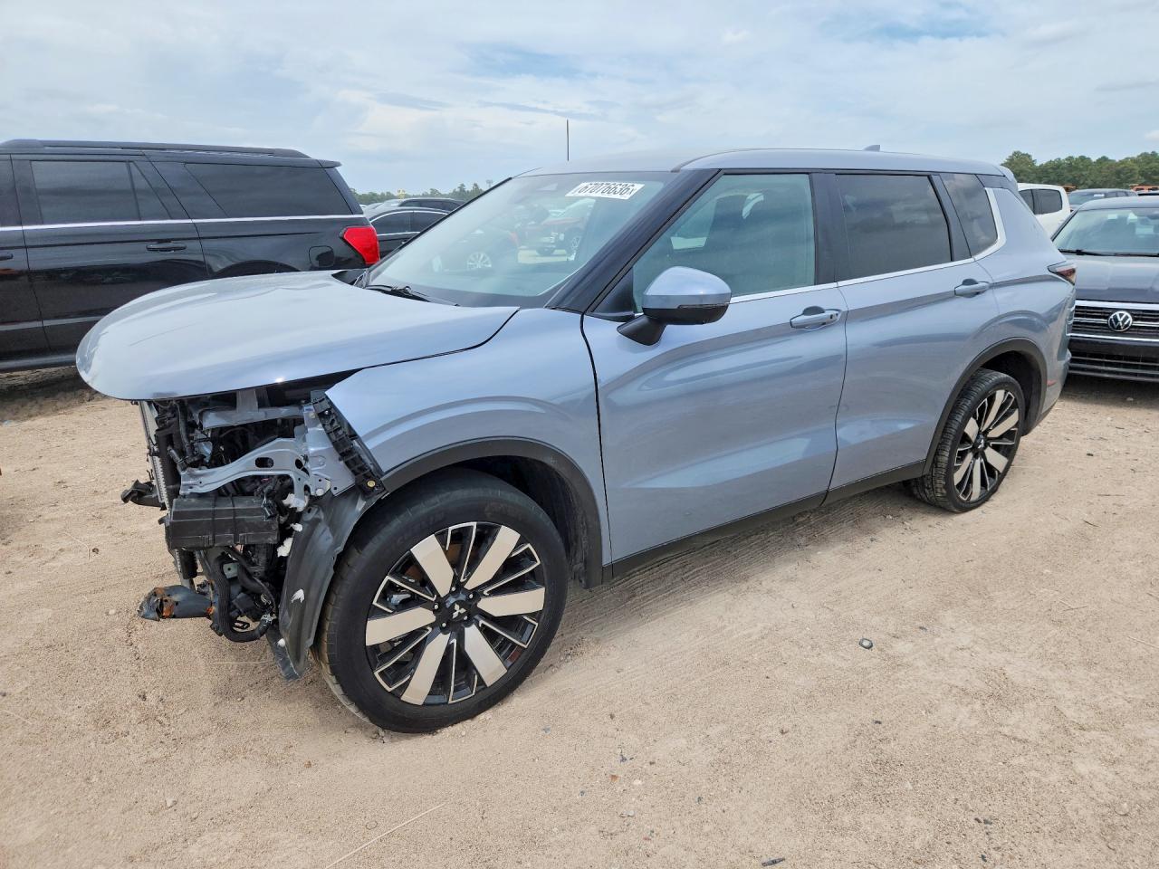 2026 MITSUBISHI OUTLANDER SE