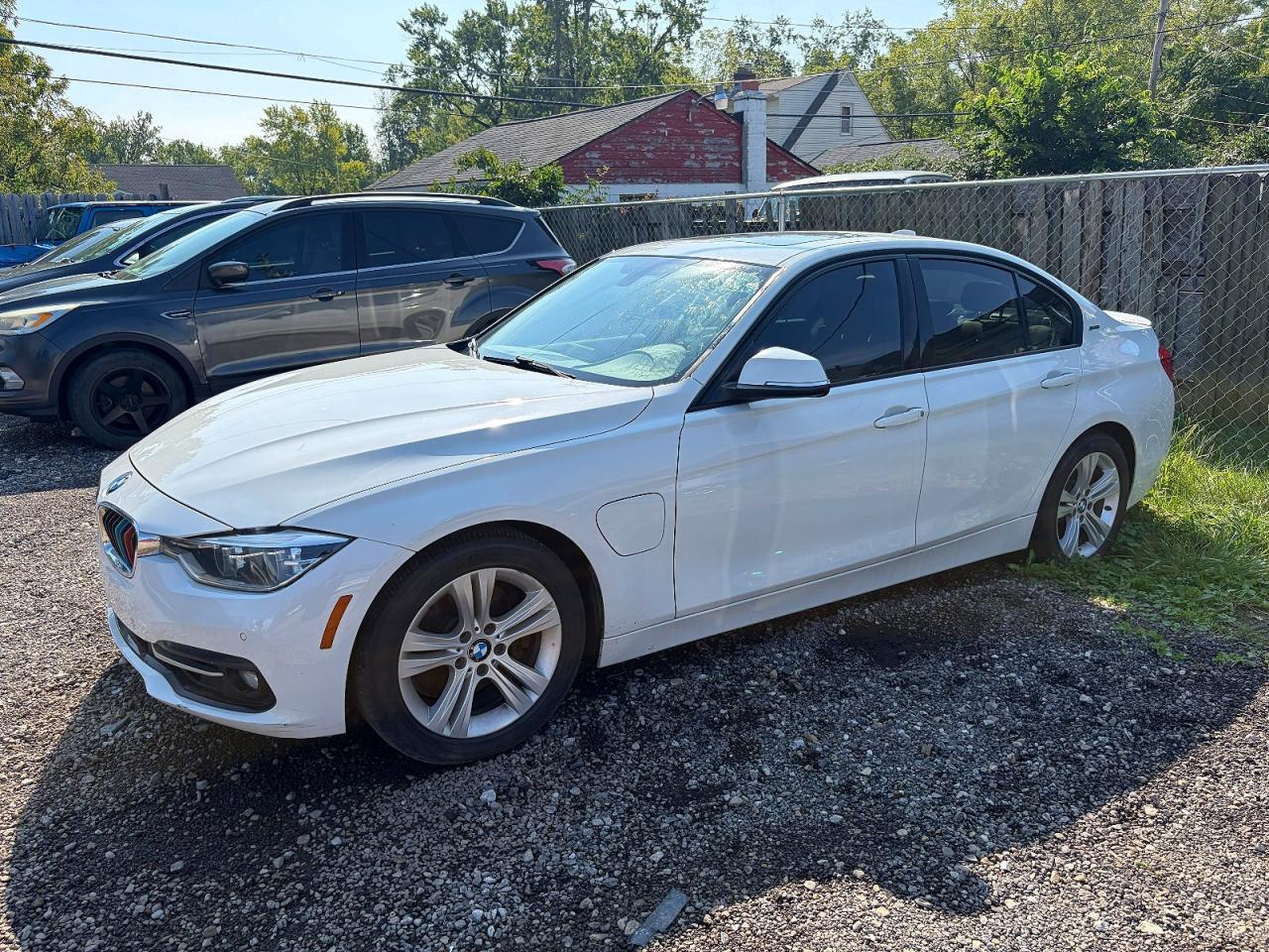 2016 BMW 330E — снимка 2