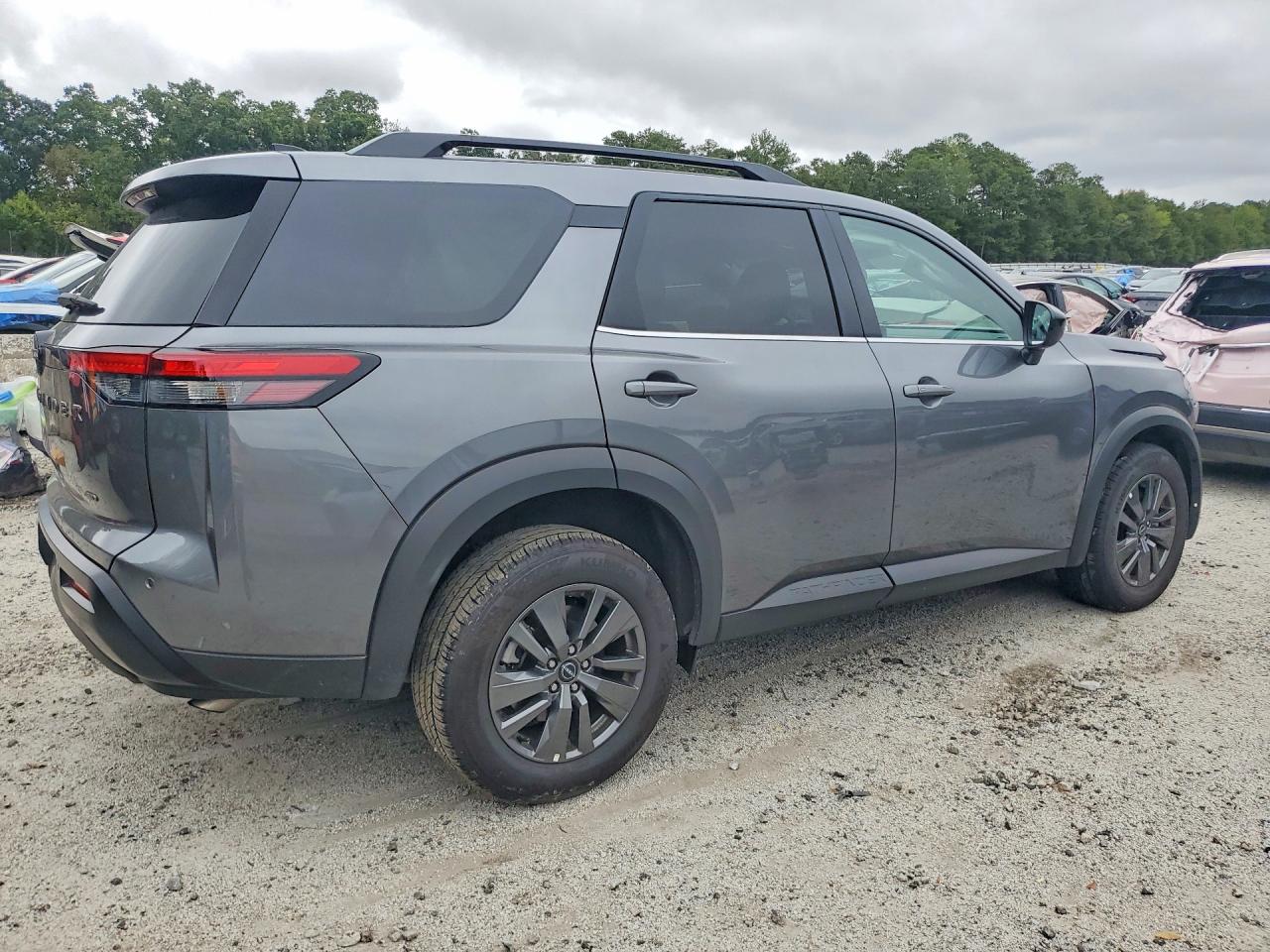 2026 NISSAN PATHFINDER SV — снимка 3