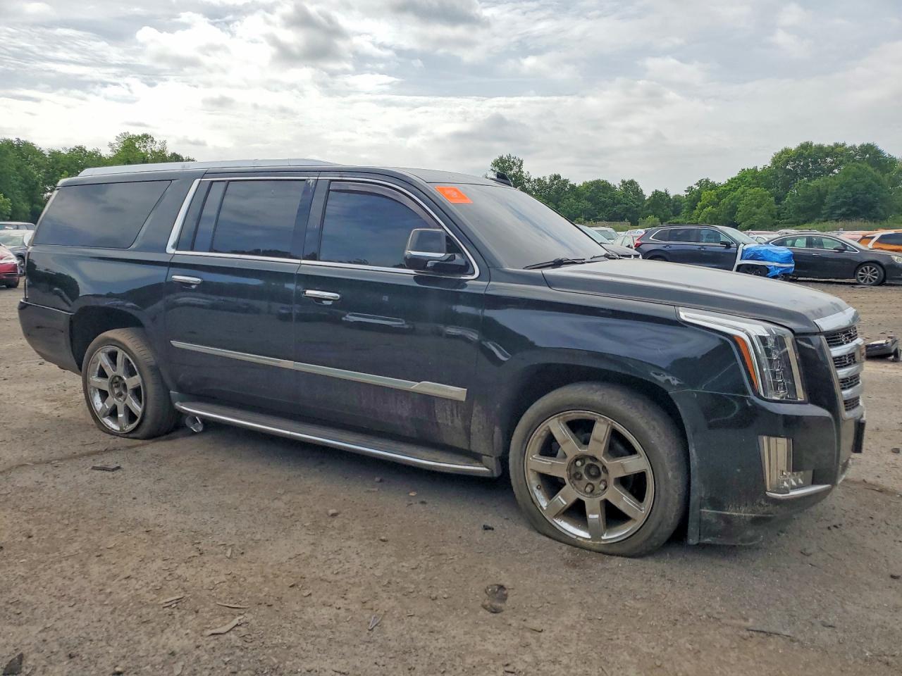 2017 CADILLAC ESCALADE ESV — снимка 4