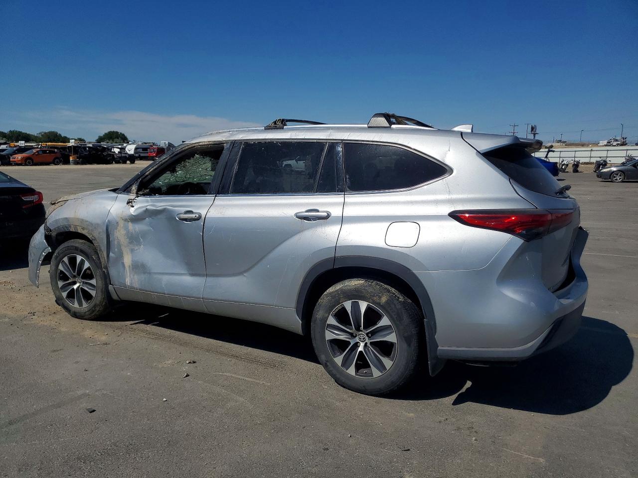 2020 TOYOTA HIGHLANDER XLE — снимка 2