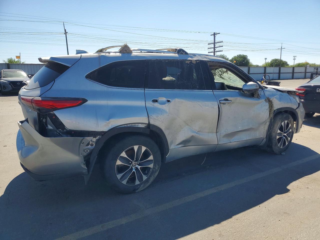 2020 TOYOTA HIGHLANDER XLE — снимка 3