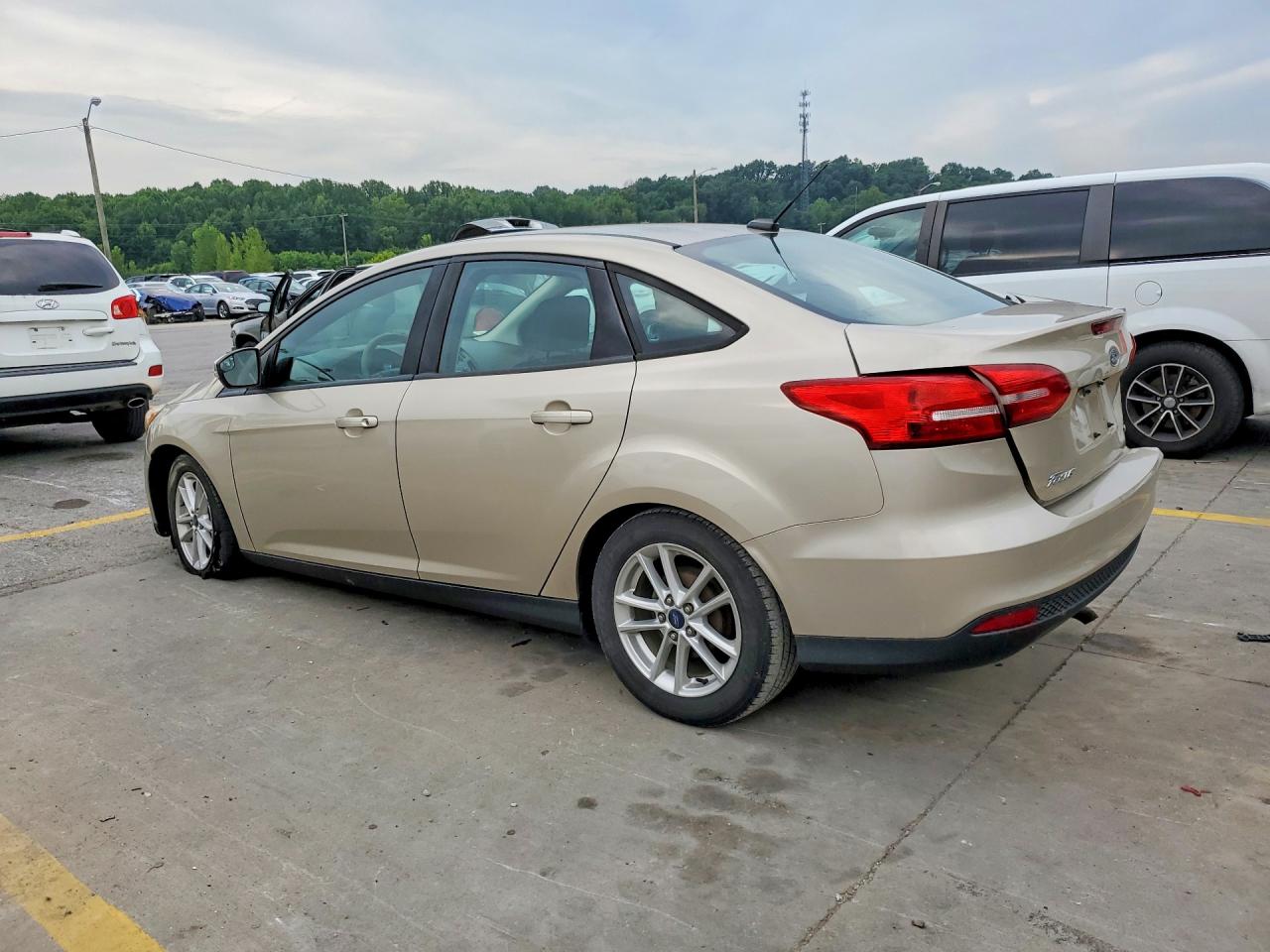 2017 FORD FOCUS SE — снимка 2