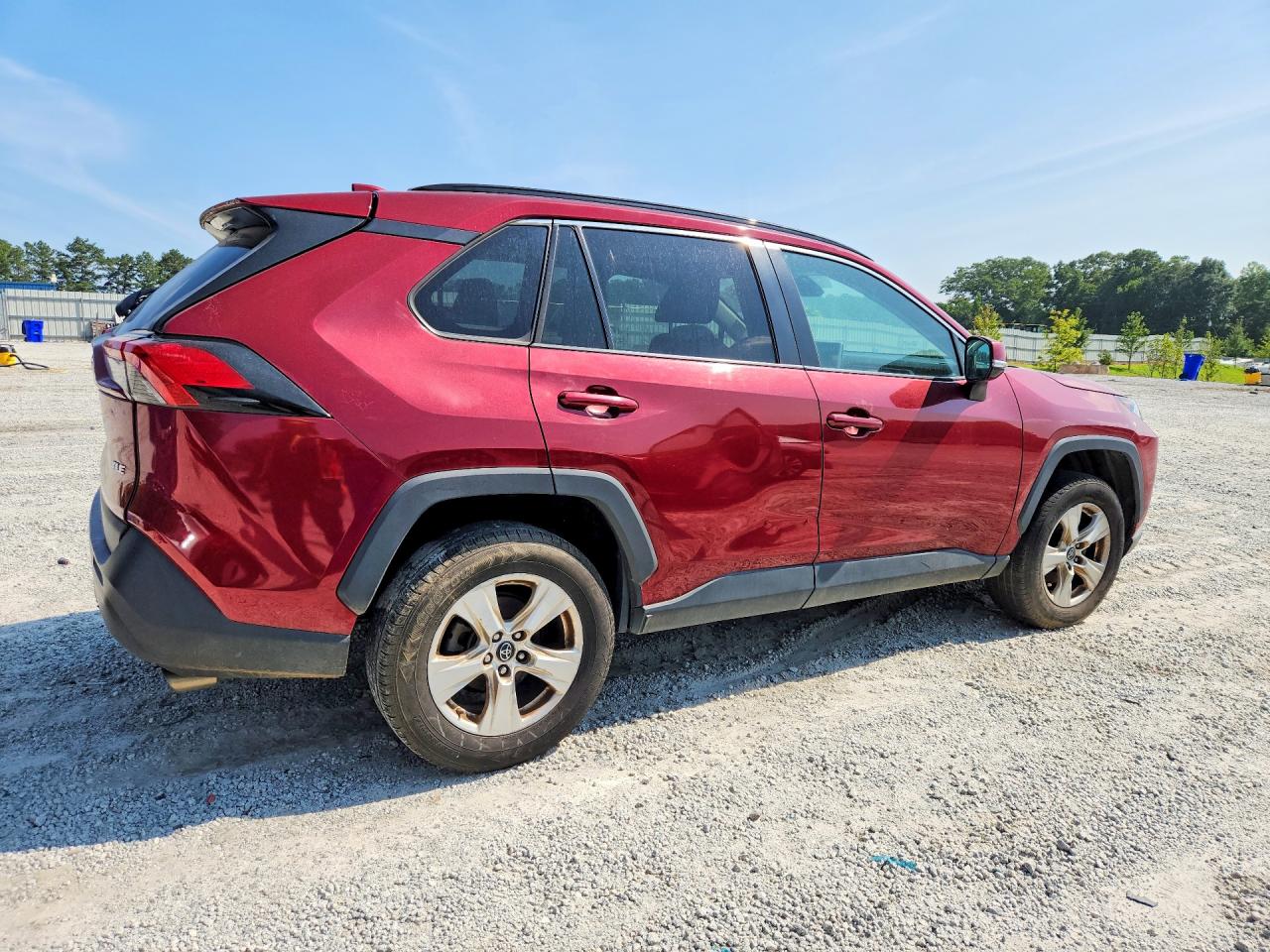 2019 TOYOTA RAV4 XLE — снимка 3