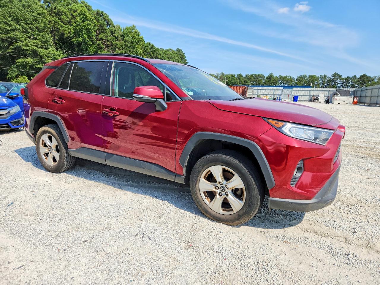 2019 TOYOTA RAV4 XLE — снимка 4