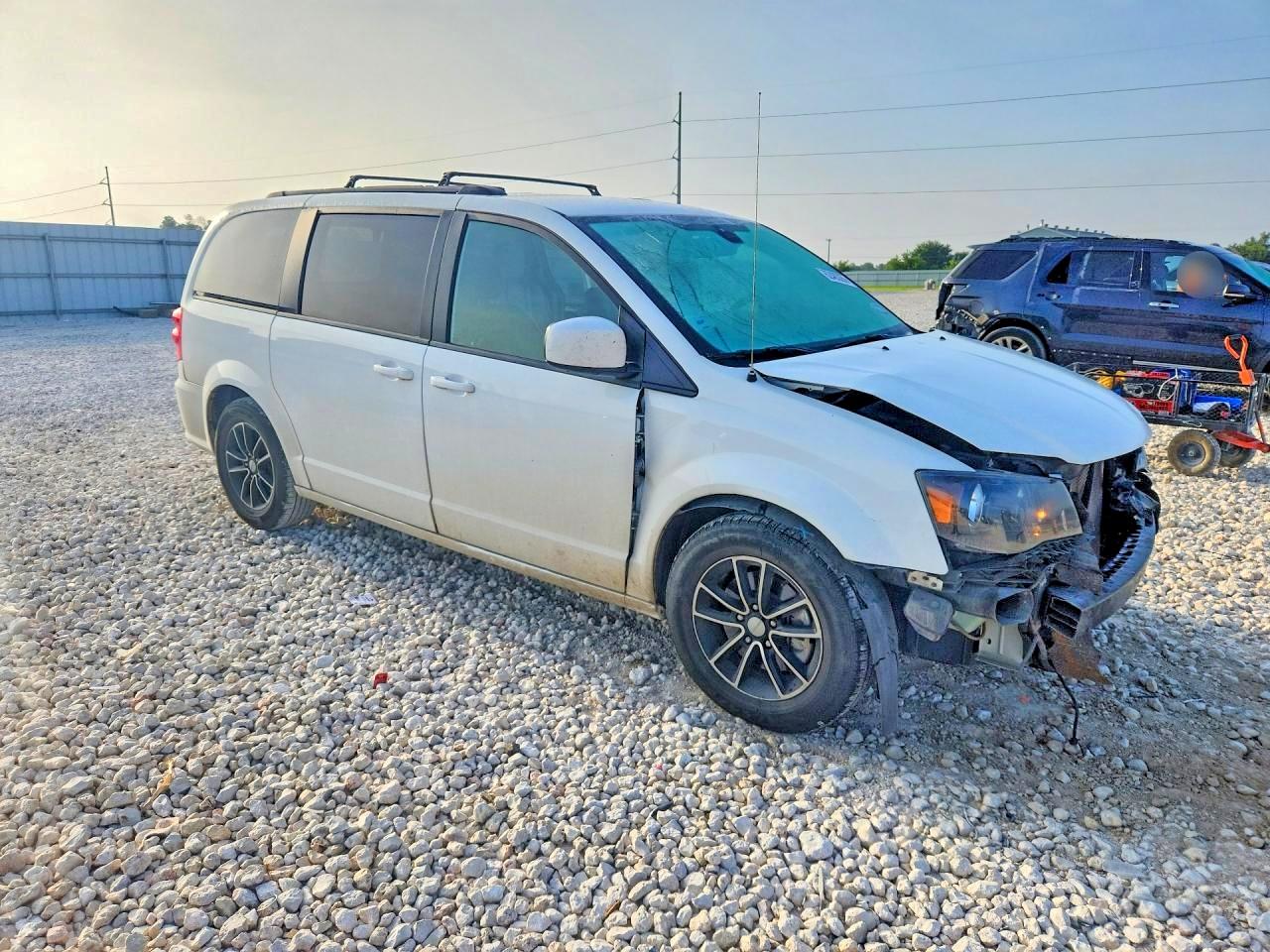 2019 DODGE GRAND CARAVAN GT — снимка 4
