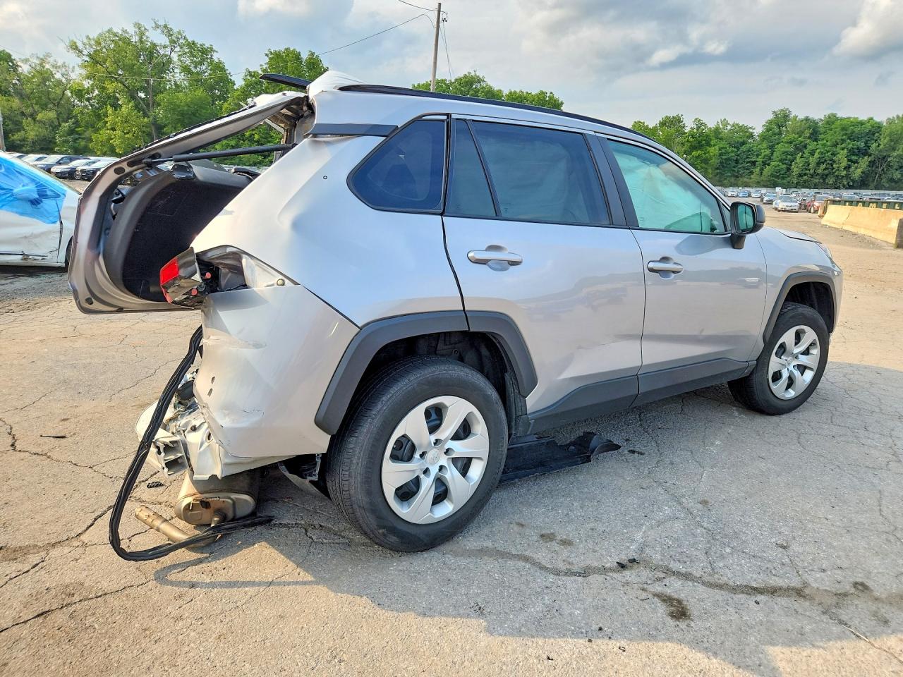 2020 TOYOTA RAV4 LE — снимка 3