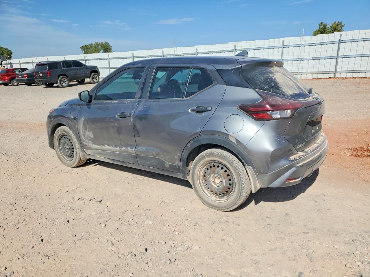 2022 NISSAN KICKS S — снимка 2