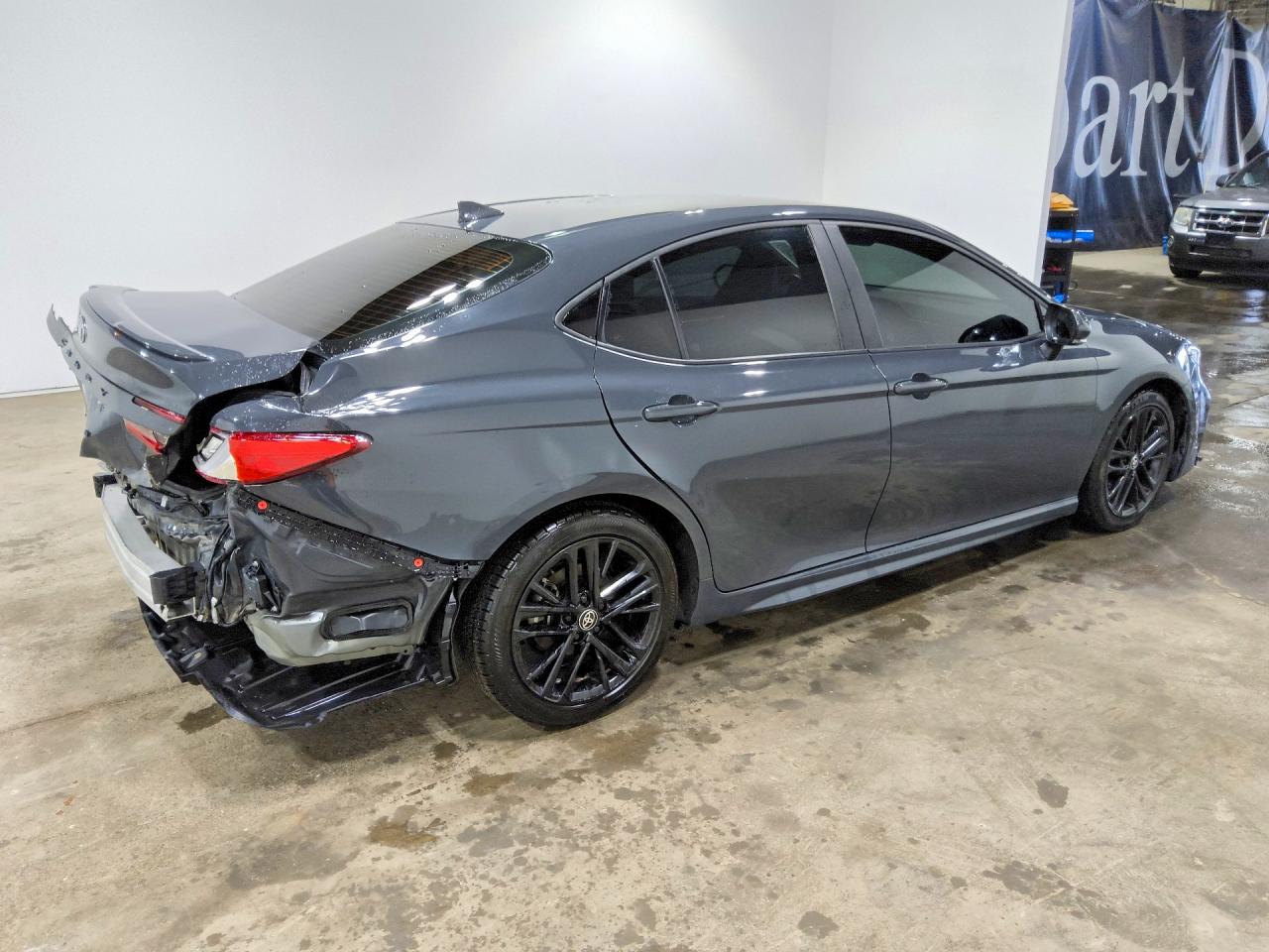 2025 TOYOTA CAMRY SE — снимка 3