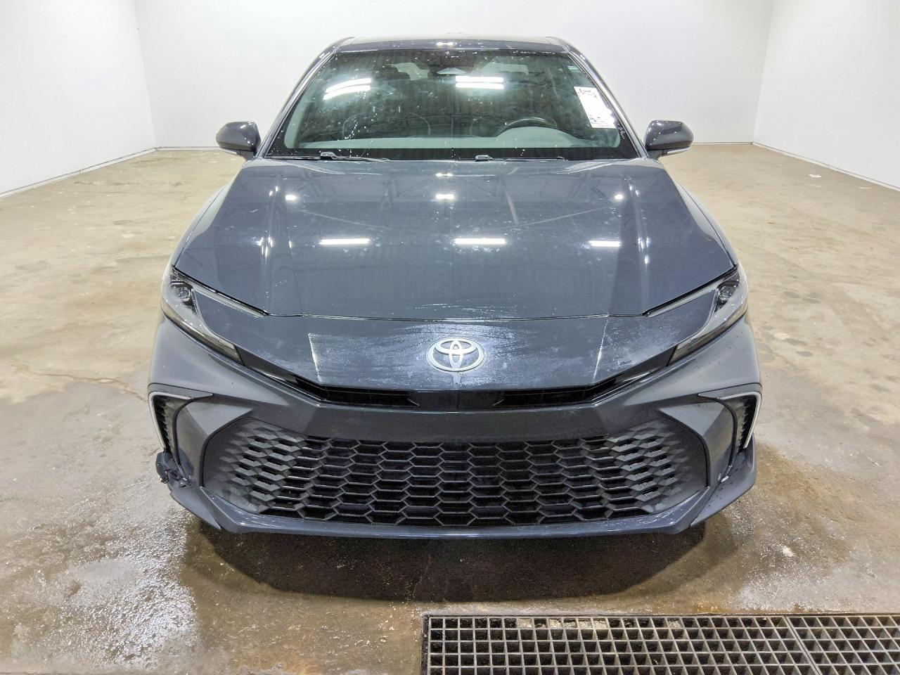 2025 TOYOTA CAMRY SE — снимка 5